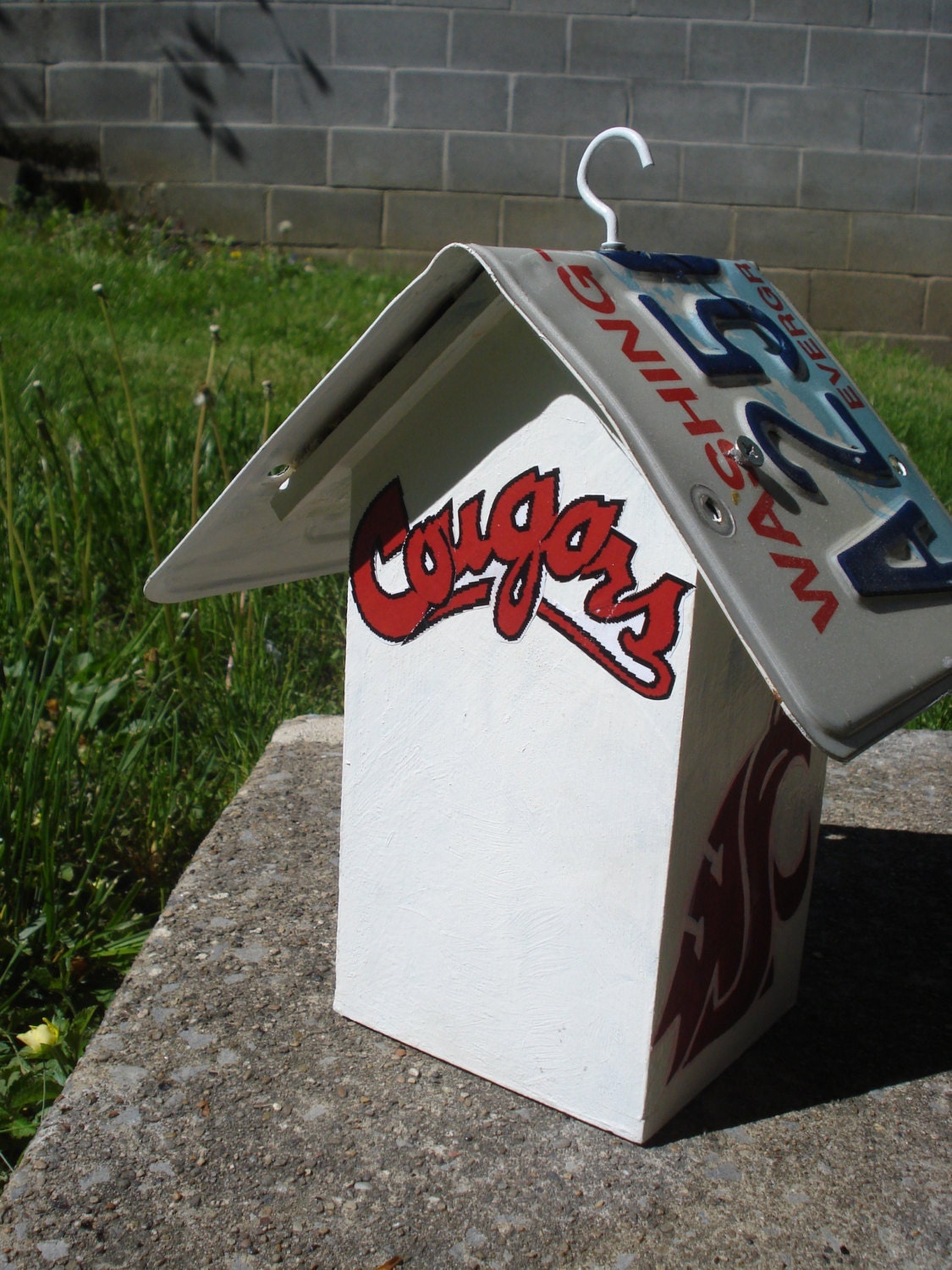 WSU Cougar Birdhouse