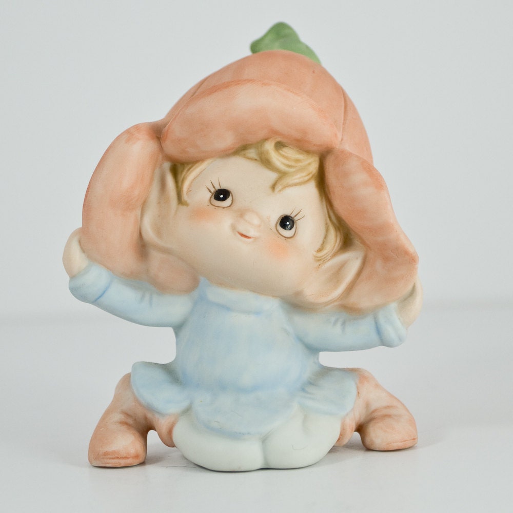 Vintage Homco Peach Pixie Ceramic Figurine 5615