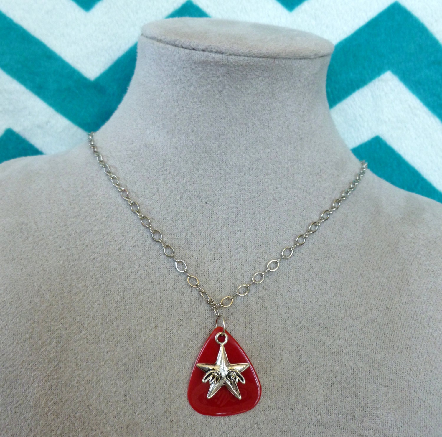 Rockin' Guitar Pick Necklace Red Alice Pick with Silver Star with Wings Charm