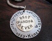 Fathers Day Key Chain  BEST GRANDPA EVER,  -  Aluminum disc with Grandkids Names