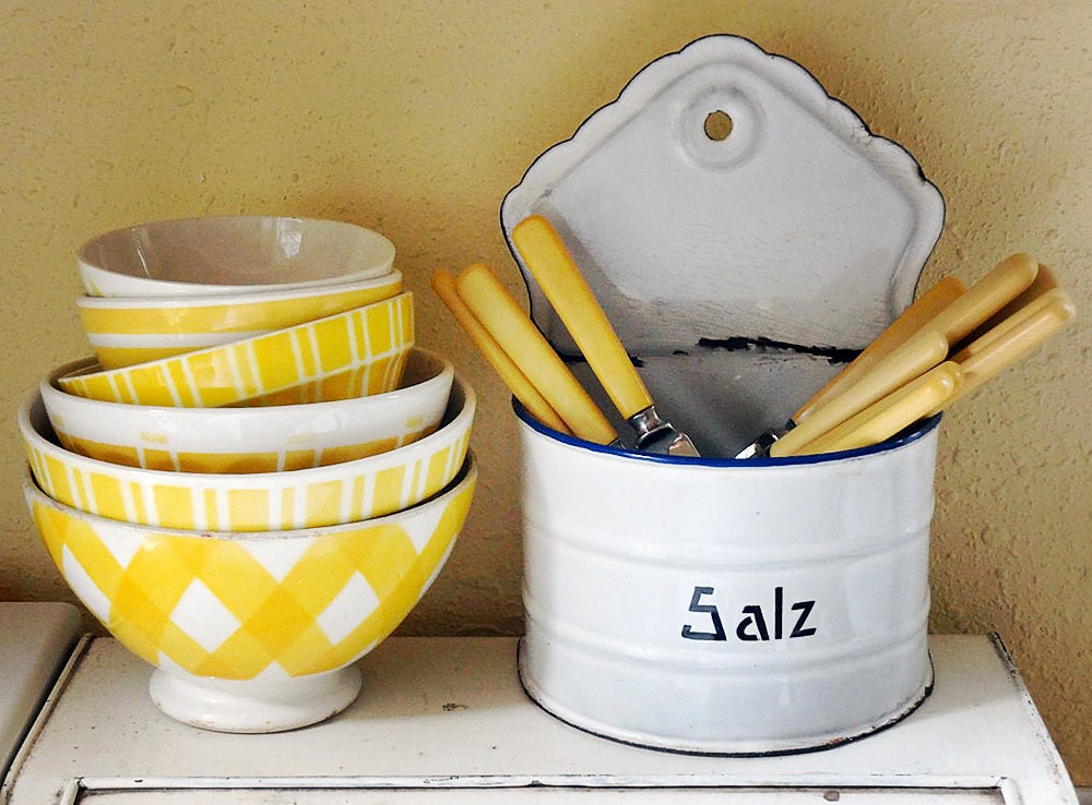 vintage German enamelware, Salz or salt box, white with blue trim, black lettering