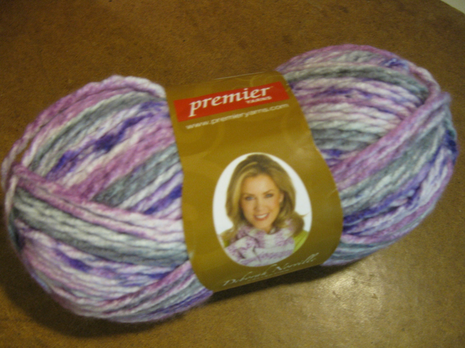 Destash - Supply - Yarn - Skein - Deborah Norville -  Serenity - Chunky Weight - Premier Yarns - Majesty