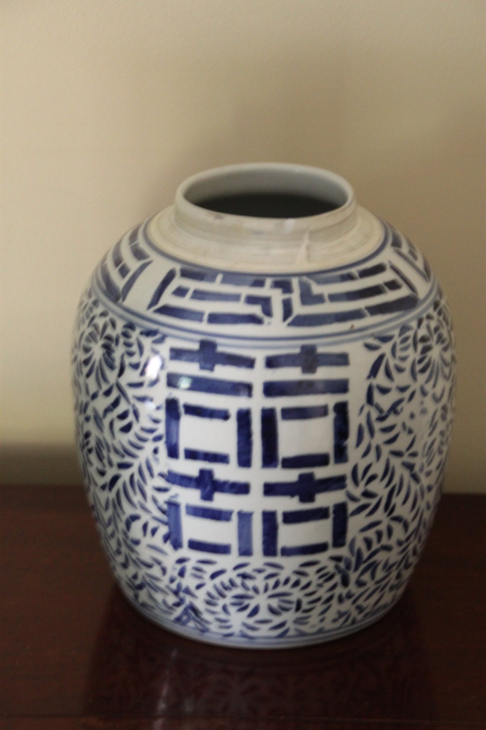 Vintage Large Chinese Asian Blue & White Ginger Jar