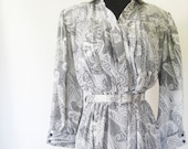 Vintage Paisley 1970s Day Dress Poet Sleeves 70s Belted Black White Print Medium 6 Ladies Avant Garde