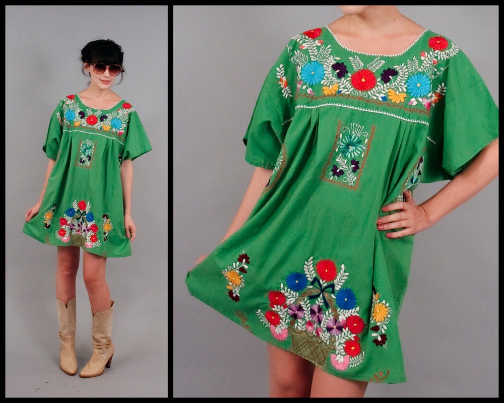 Vintage Ethnic Mexican Floral Embroidered Oaxacan Tent Tunic Caftan Mini Dress (O)
