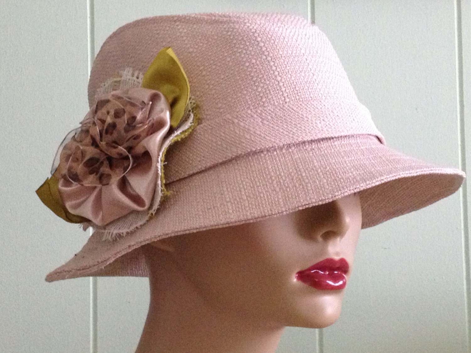 Fedora in Sand linen straw like fabric