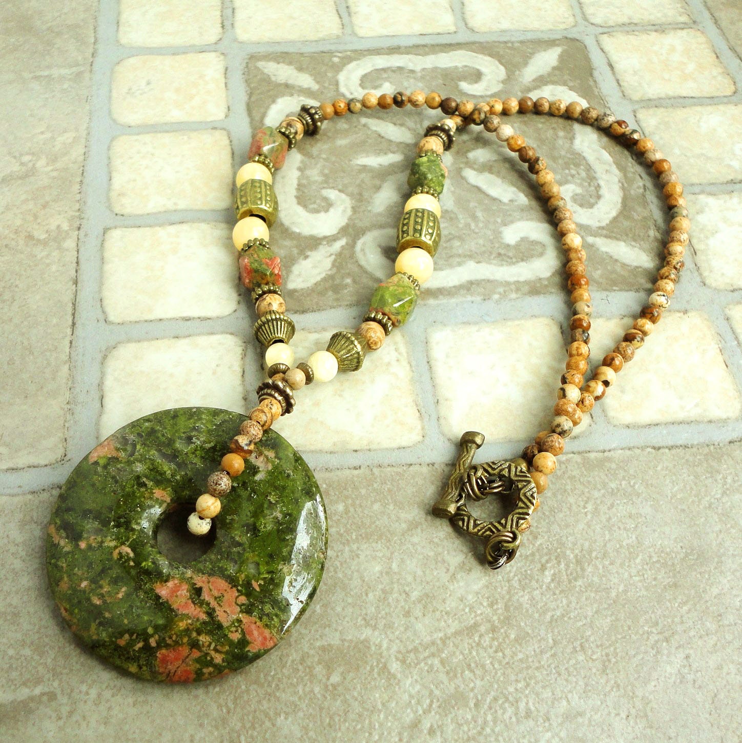 Unakite Donut Pendant Necklace 22in, Beaded Stone Necklace in Moss Green, Honey Yellow, And Natural Tan
