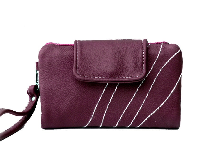 Leather iPhone 5 Wallet Case for Women,  iPhone 5 pocket, Designer iPhone 5 Wallet Wristlet , iPhone 4 case  // Plum Coctail Clutch / SALE