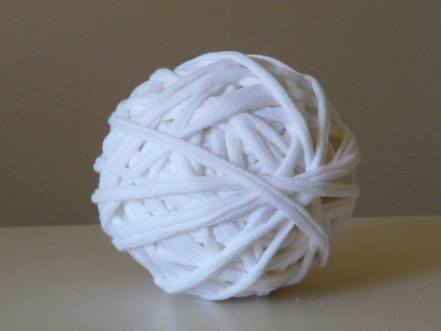 Recycled T-shirt Yarn -White -  36 yds - RT793