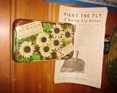 Antique Advertising Tin Wall Hanging DAISY Fly Killer NON Toxic & Original Add from 1920s/Home decor