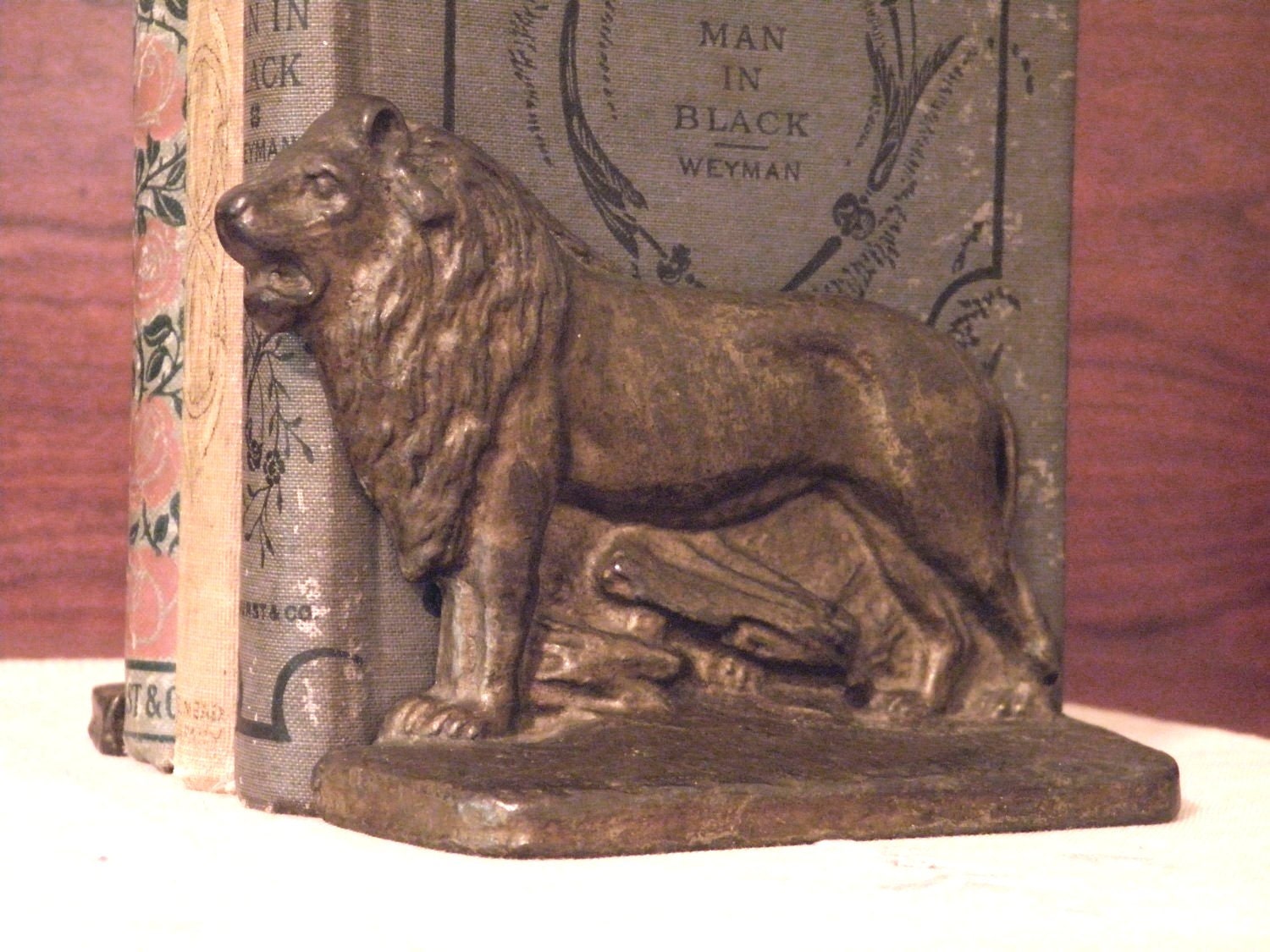 Antique Cast Iron ACW Co. Lions Original Book Ends Bronze Color Statues Art Animal Features