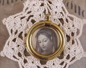 Vintage Tatted Jeanne Darc Inspired Tag - Embellishment