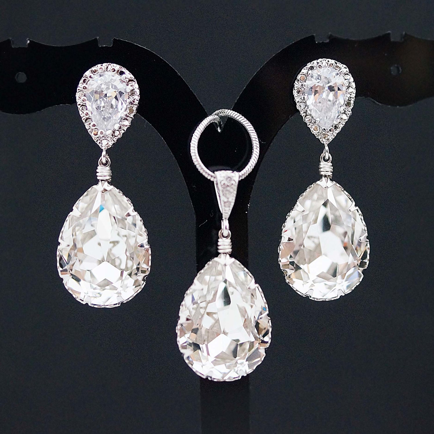 15% OFF SET of 8 Wedding Bridal Jewelry Bridesmaid Jewelry Bridal Earrings Bridal Necklace Clear White Swarovski Crystal Tear drops