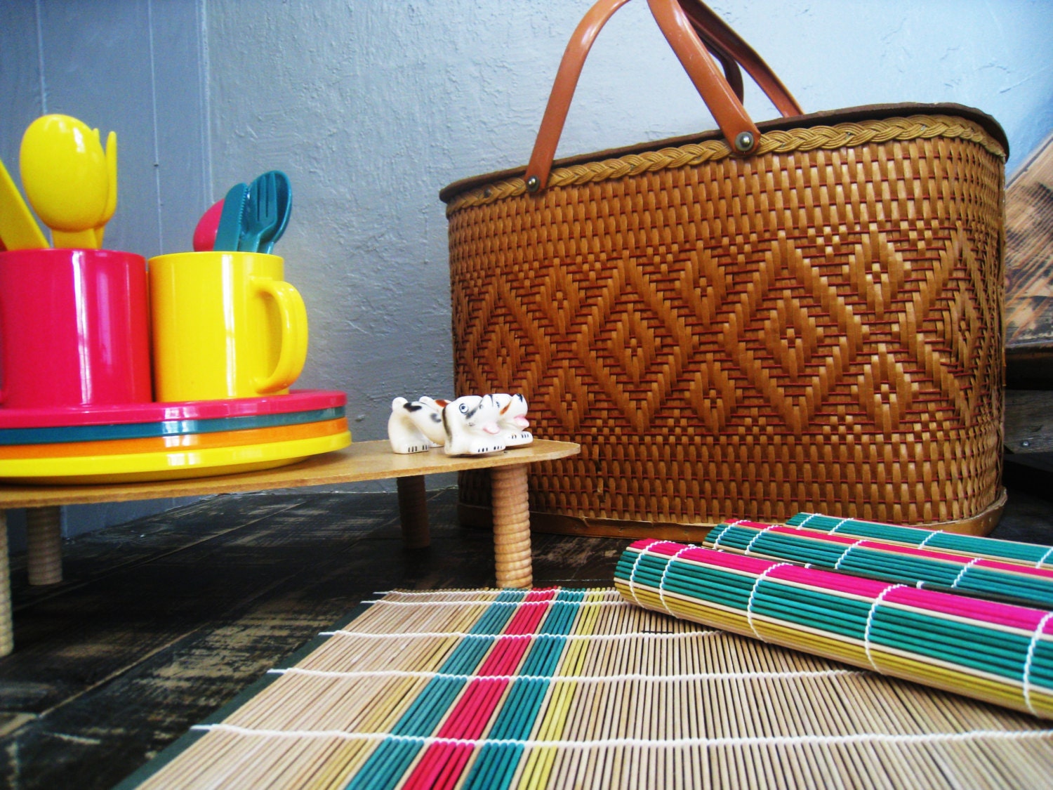 Vintage Yellow and Black Plaid Lined Picnic Basket Home & Living