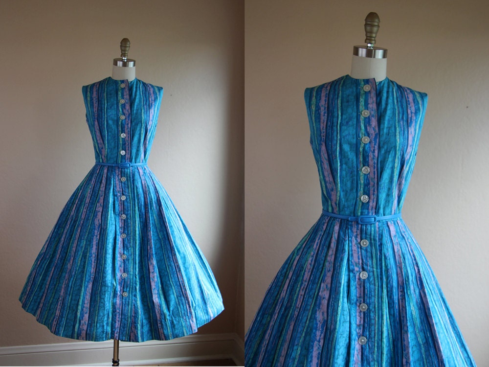 1950s Dress - Vintage 50s Dress - Atomic Print Cotton Full Skirt Tea Sundress S M - Blue Curacao