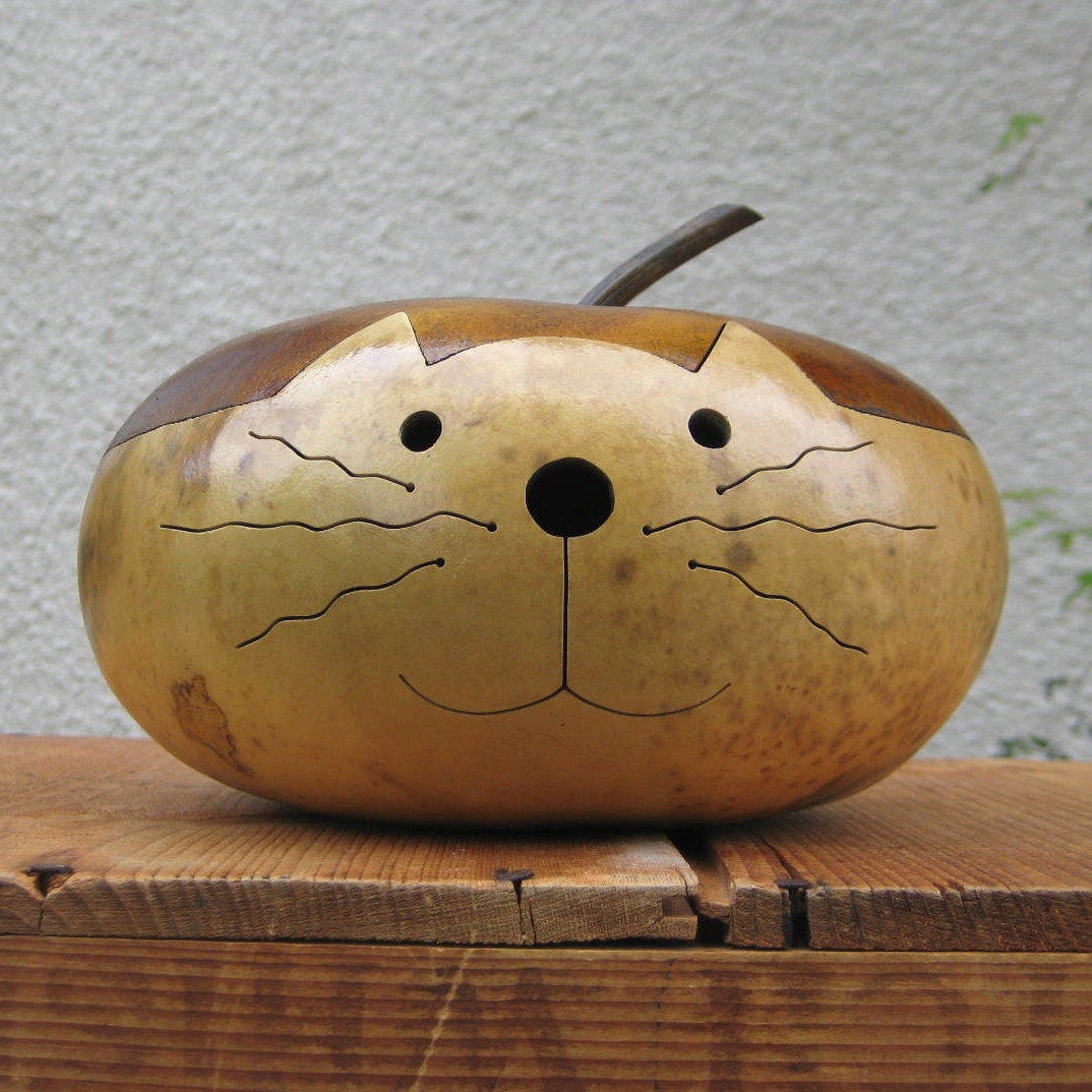 Kitty Cat Gourd Natural Carved Centerpiece Decoration (with removable lid)