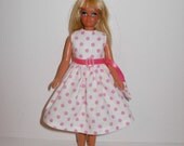 Cute polka dots dress for barbies' sister skipper ( vintage & modern dolls )