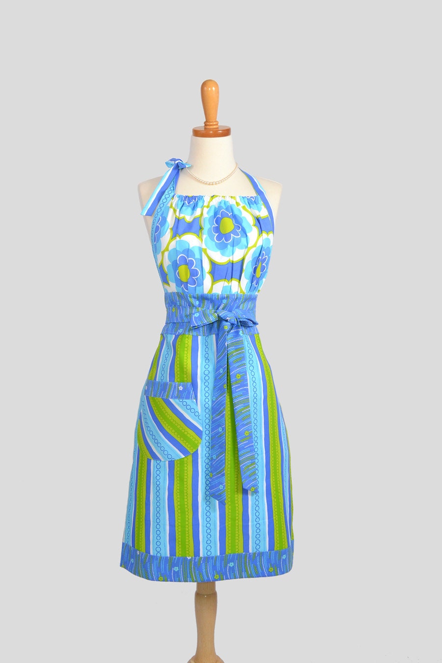Cute Kitsch Retro Apron , Full Kitchen Womens Chef Apron in Blue Green and White The Sunny Daze Fabric Collection from Timeless Treasures