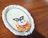 Medal Brooch - Embroidered Cat Eye Glasses Cat
