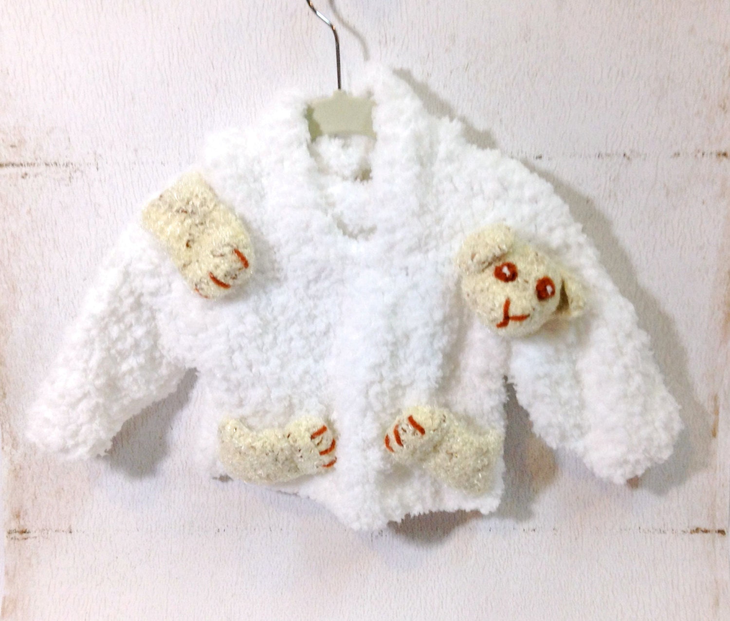 Kids Sweater, Pullover Hooded Bulky White Yarn with 3D Bear Intarsia Hand Knit - bayahta