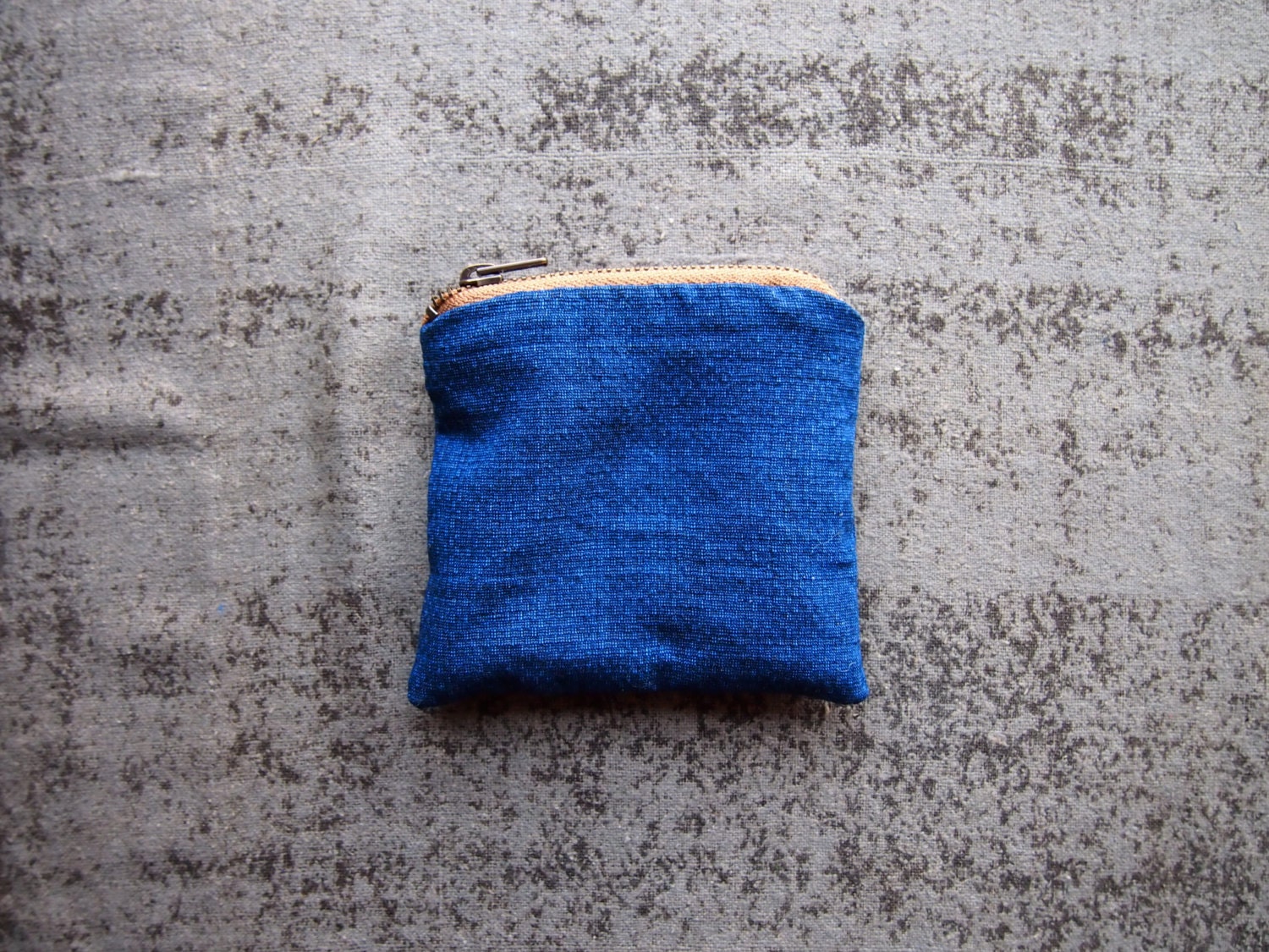 Aizen indigo purse zip pouch handmade Octavi small blue natural antique Japanese fabric zipper masculine