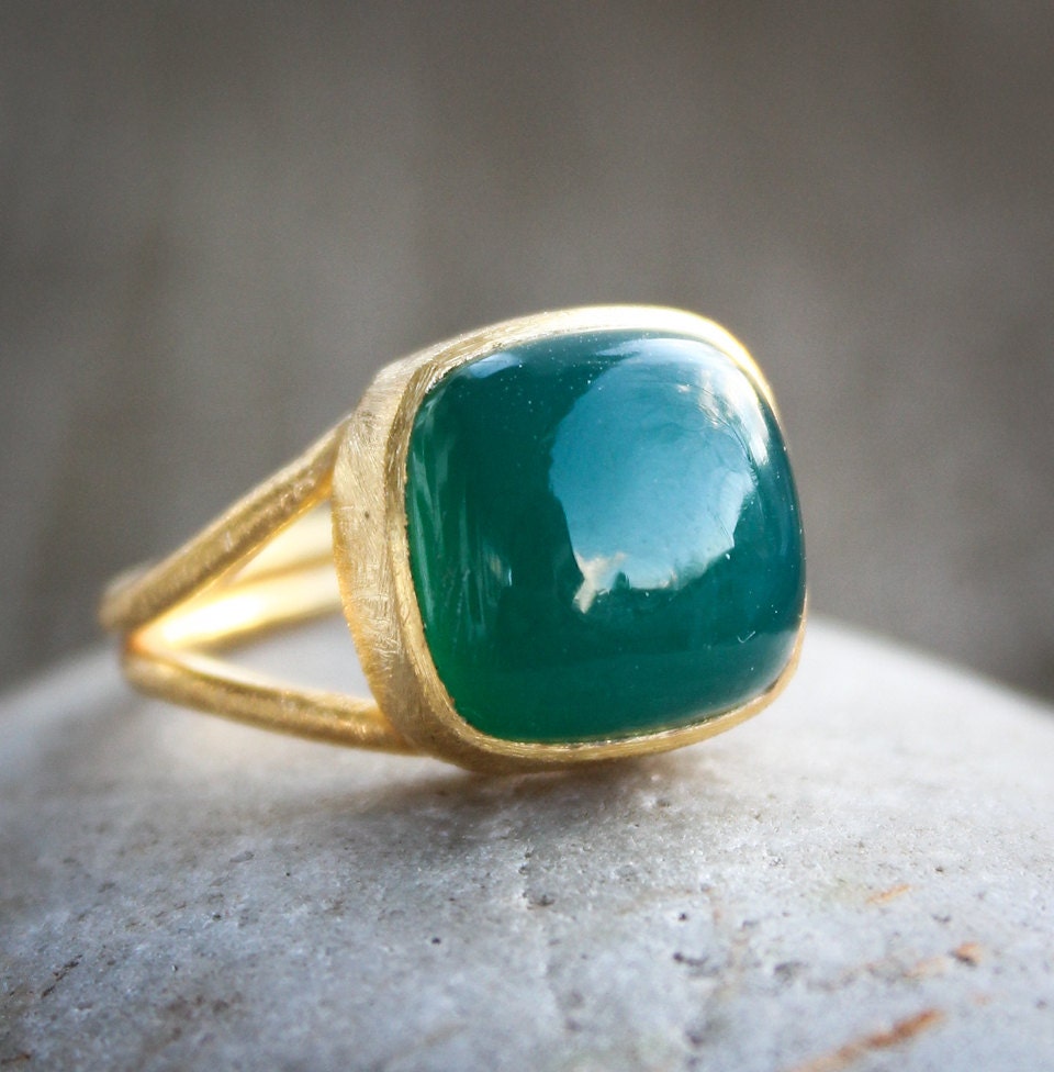 Gold Emerald Green Onyx Ring - Cushion - Adjustable Ring, Brushed Gold