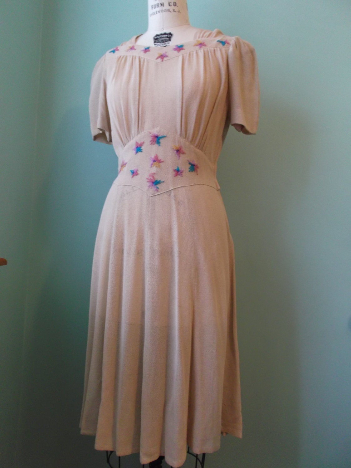 1930s 1940s   vintage  puffed sleeve dress   size M-L