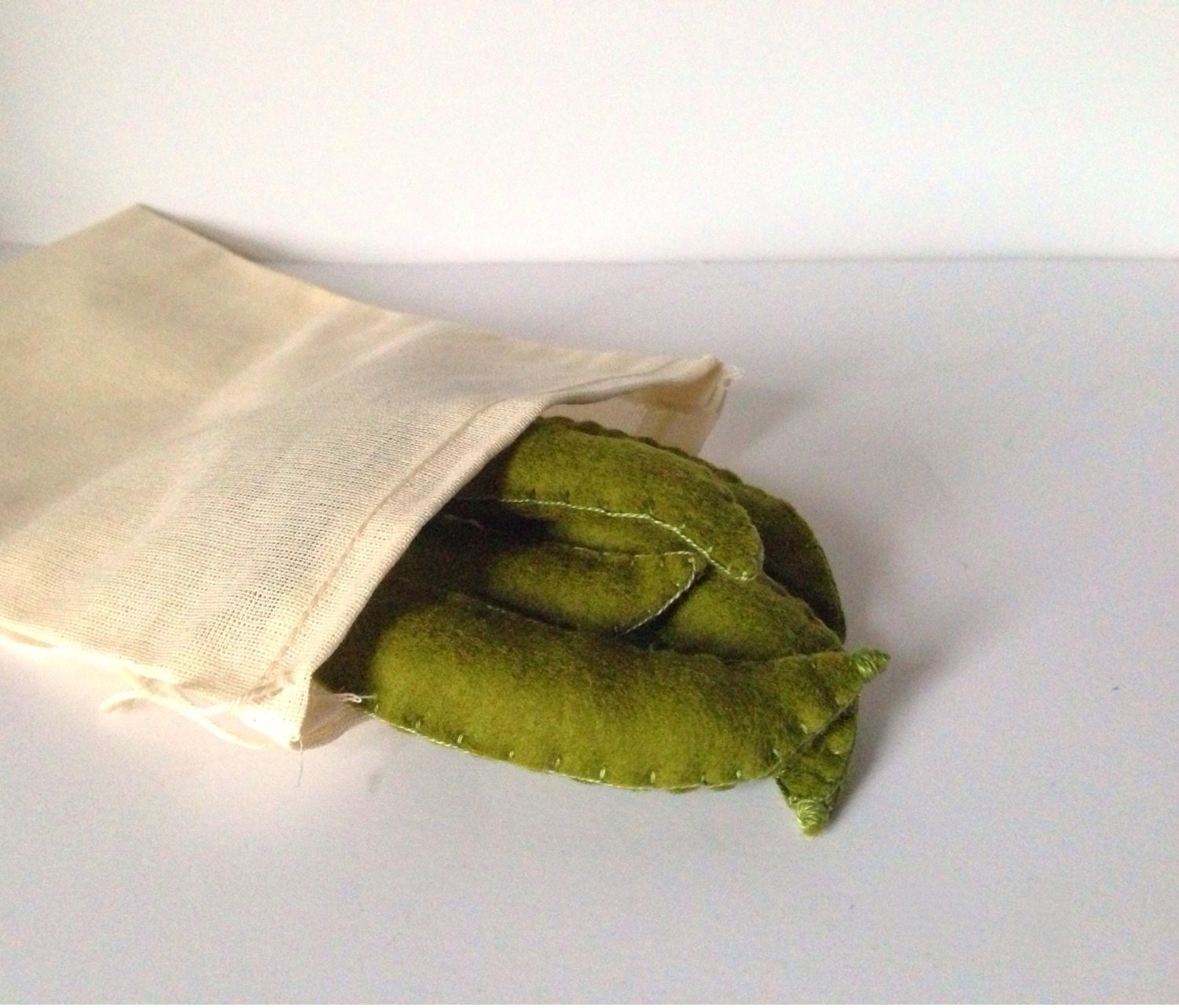 Wool Felt Food / Snow Peas / Stuffed With Organic Cotton Il_170x135