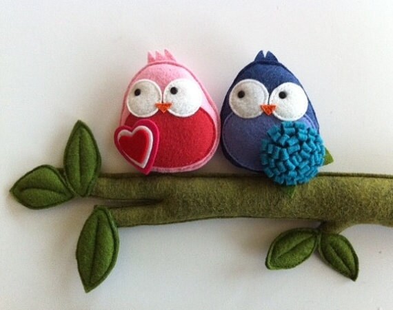 Love is in the air...Give a SWEET TWEET (Your choice)