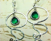 Silver Earrings Emerald Drops Modern by MinouBazaar