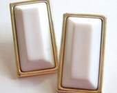 large white rectangle and gold tone pierced vintage earrings O