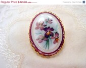 ON SALE Vintage Flower Cameo Pin, Violets Cameo Brooch, Vintage Jewelry Jewellery Purple Flowers