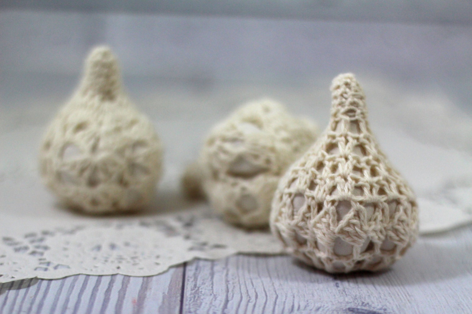 Shabby chic French country decor Home decor Crocheted ceramic garlic sculpture Rustic decor Farm house Ceramic vegetables