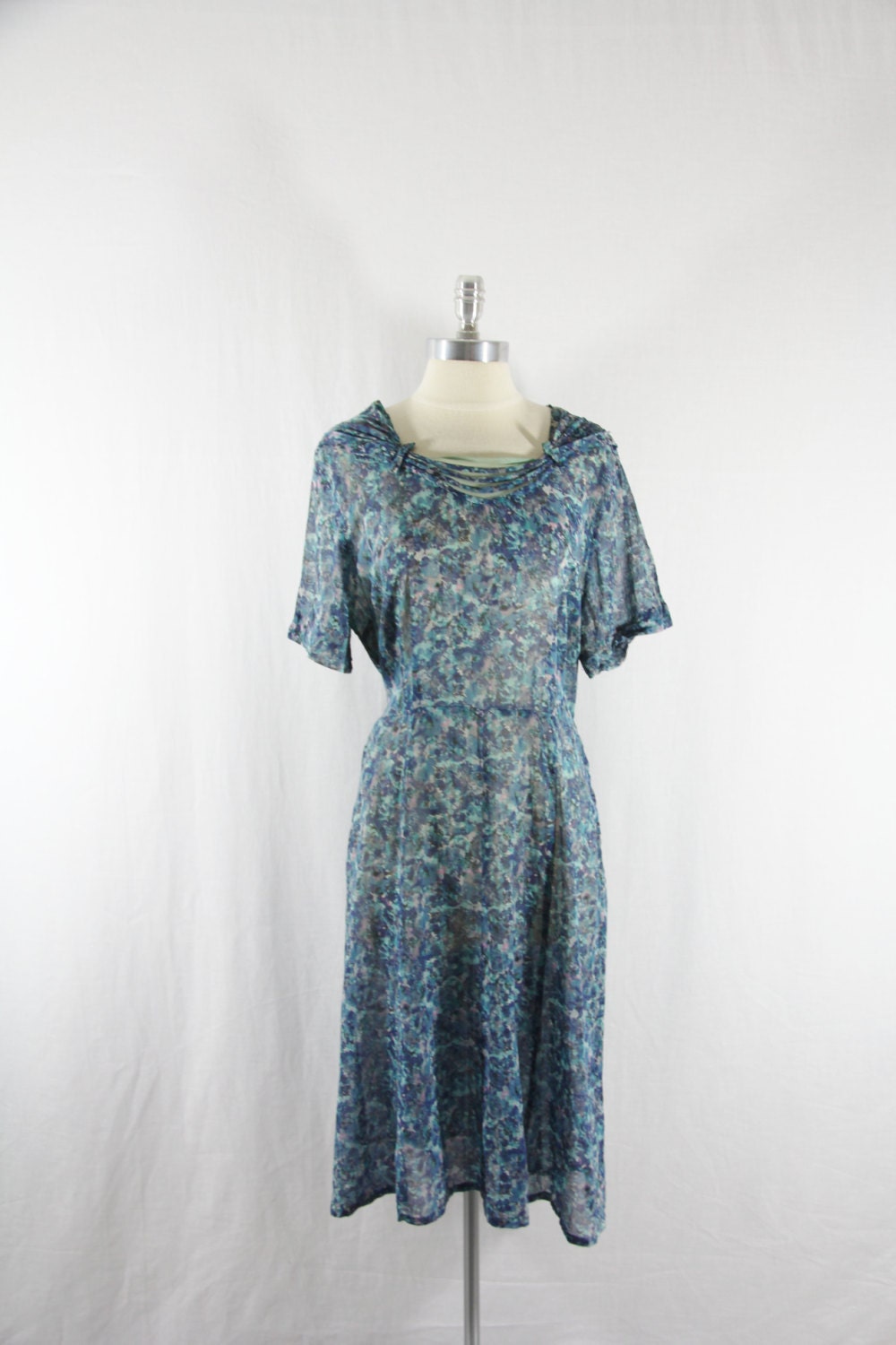 1950s Dress - Vintage Large Floral Blue Day Dress