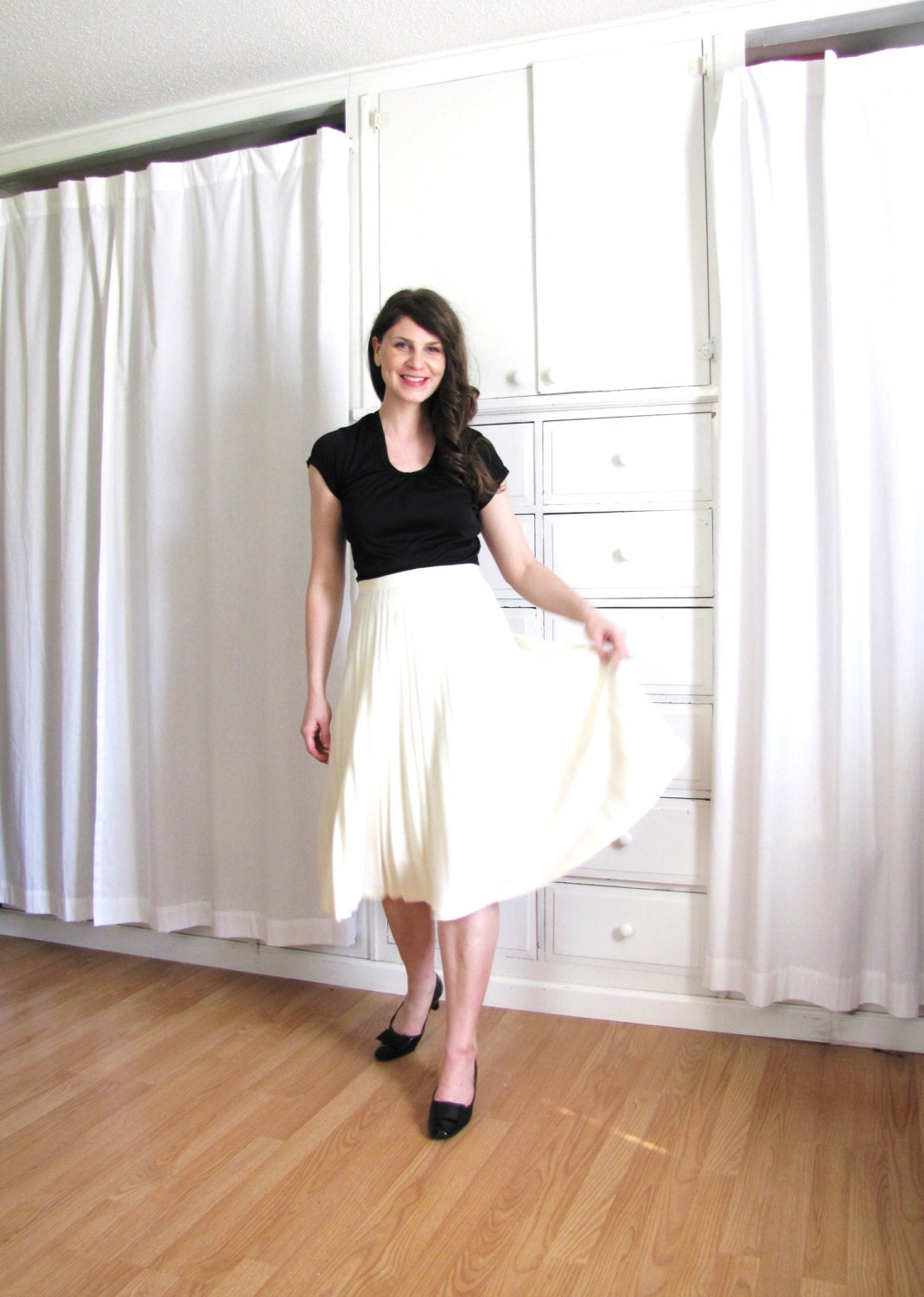 Creamy White Accordion Skirt / Accordion Pleated Skirt