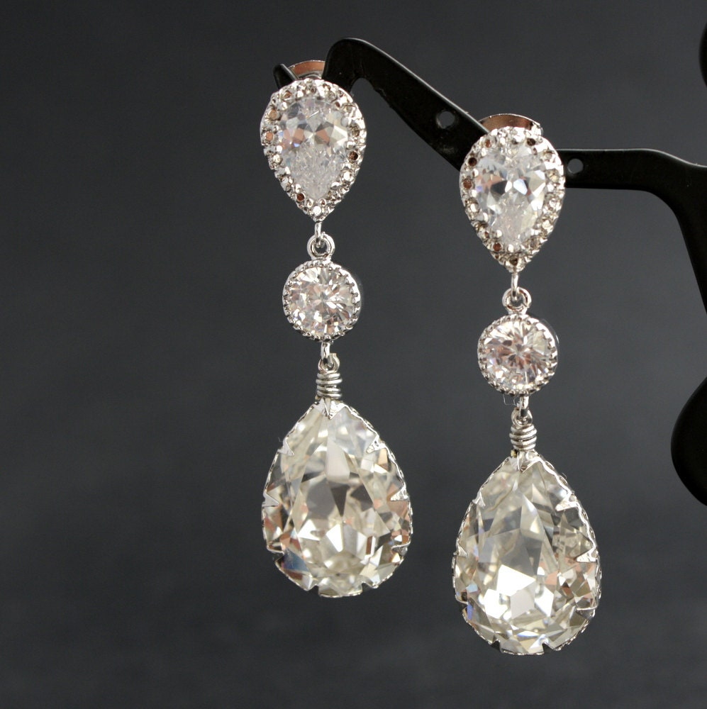 Wedding Jewelry Bridal Earrings Cubic Zirconia with Teardrop Clear Swarovski Crystal Silver Posts Wedding Earrings