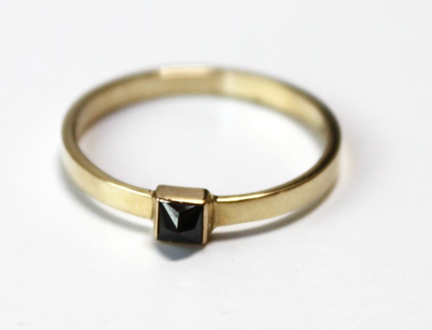Black Diamond Pyramid Ring (14K yellow gold)