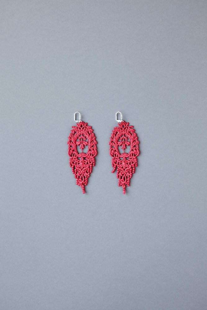 tulips red lace chandelier earrings