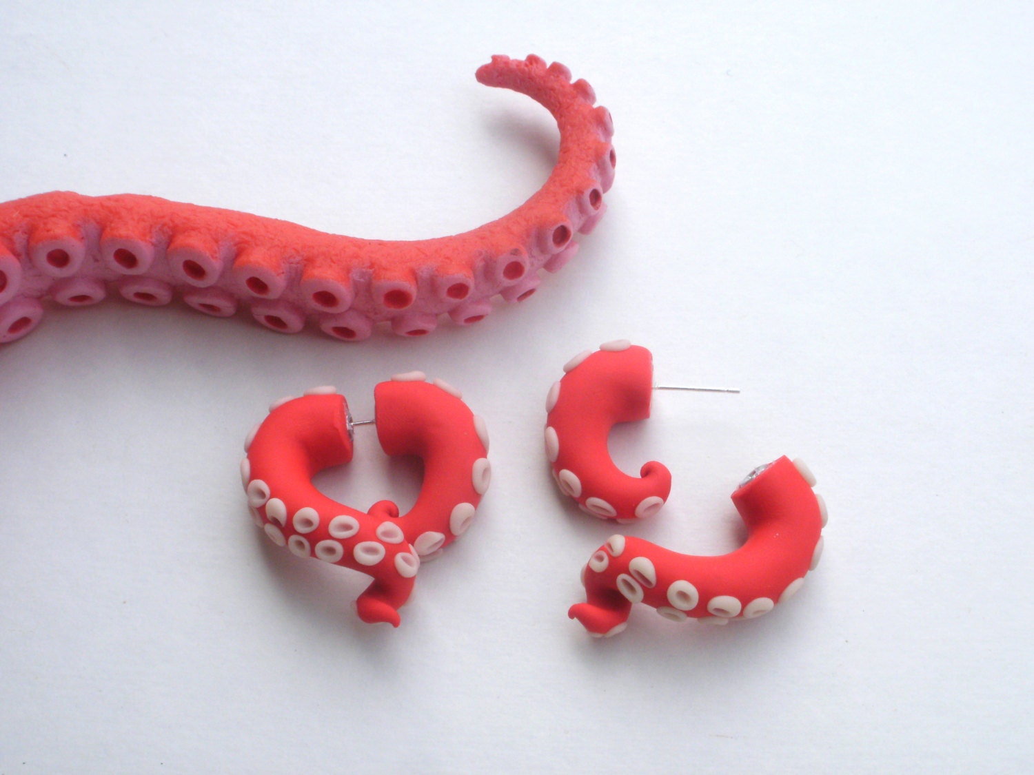 Sushi Glow in the dark Tentacle Earring Fake Gauge