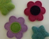 NO SLIP Wool felt hair clip -set of 2 flower -mini -lilac / fuchsia