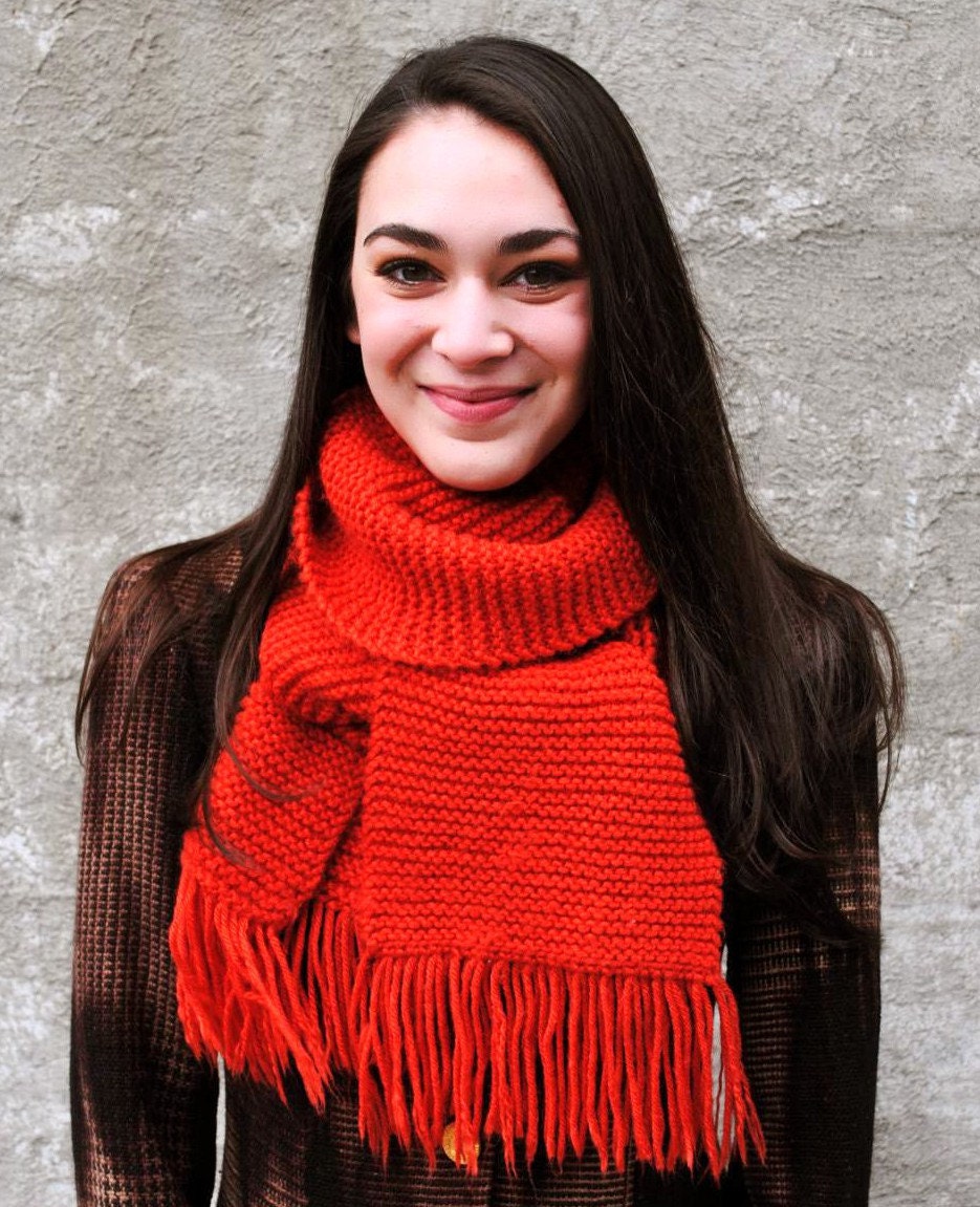 VTG 70's Chunky Bright Red Hand Knit Scarf