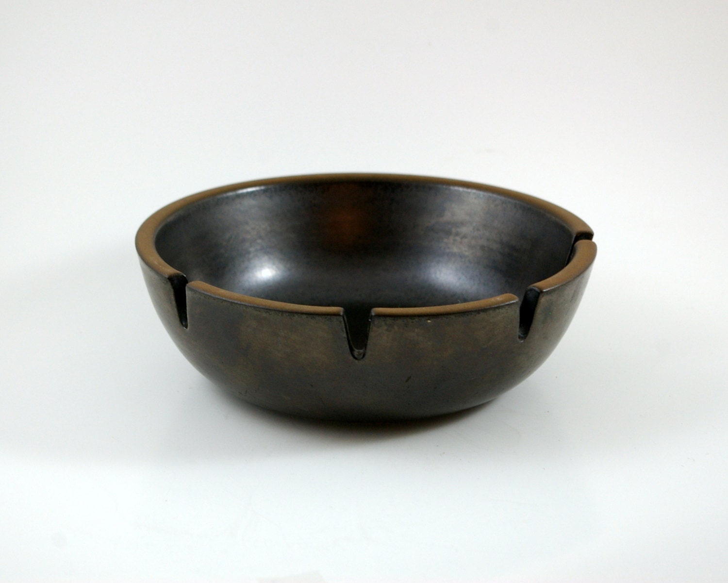 Heath of California Medium Ashtray or Bowl in Gunmetal Black