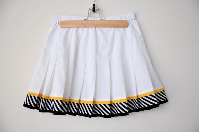 Vintage 80's Lily's of Beverly Hills Nautical Mini Skirt