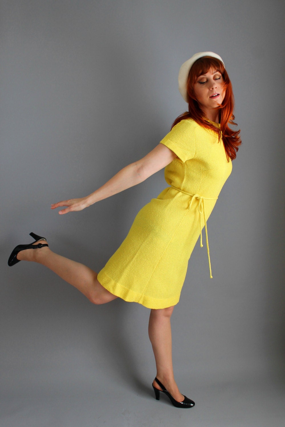 1960s Bright Yellow Mod Day Dress. Mad Men Fashion. Office. Summer Dress. Fall Fashion. Size Large