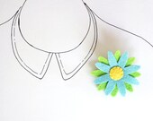Spring Daisy - Felt Flower Brooch Pin - Aqua Blue Green Flower