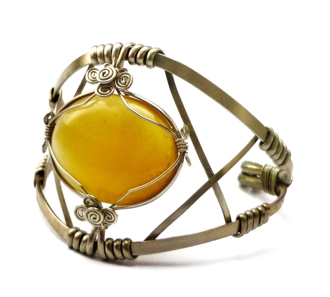 Wire Wrap Sun Bracelet with Yellow Onyx stone
