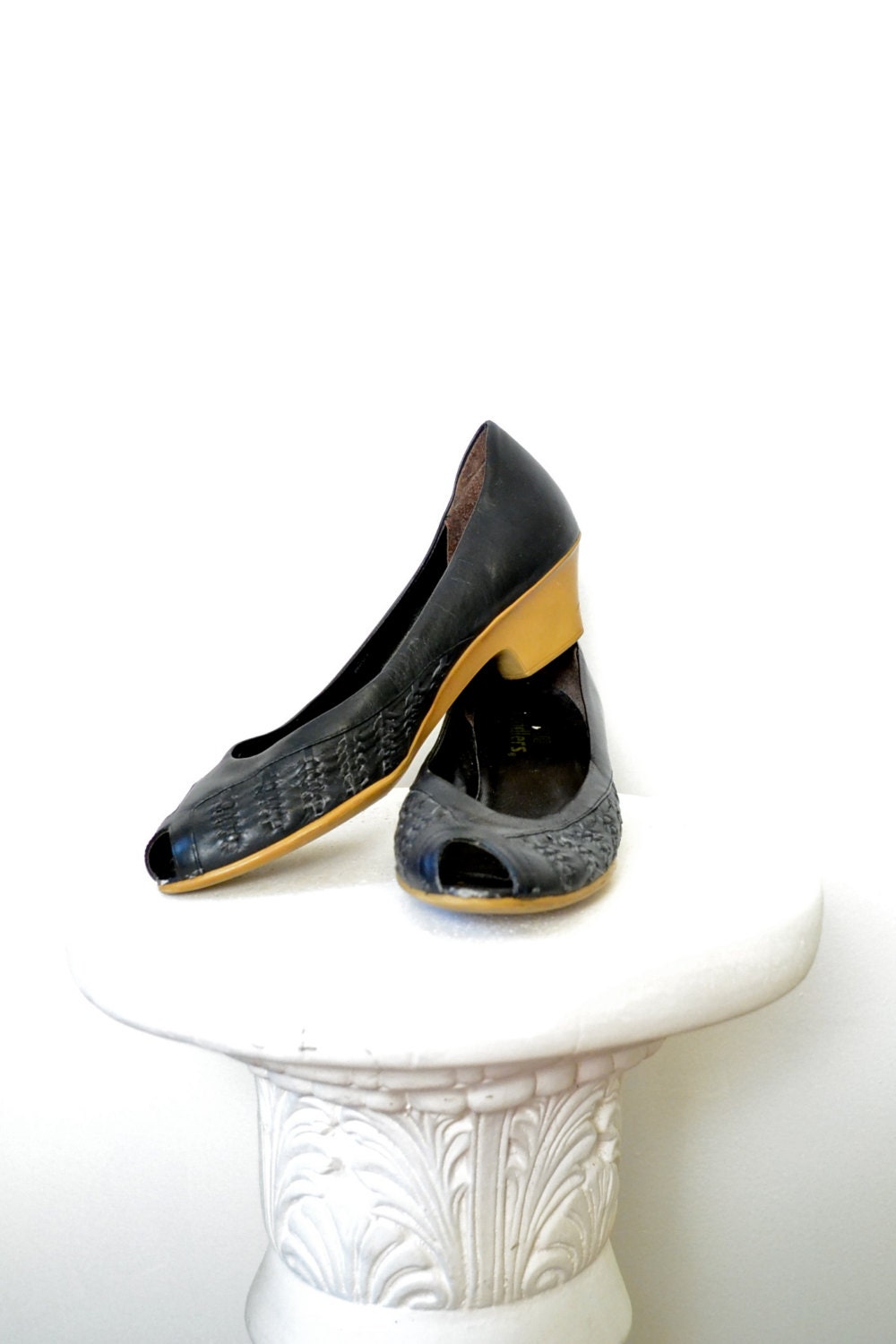 1980s Cobbie Peep Toe Wedges // 10N