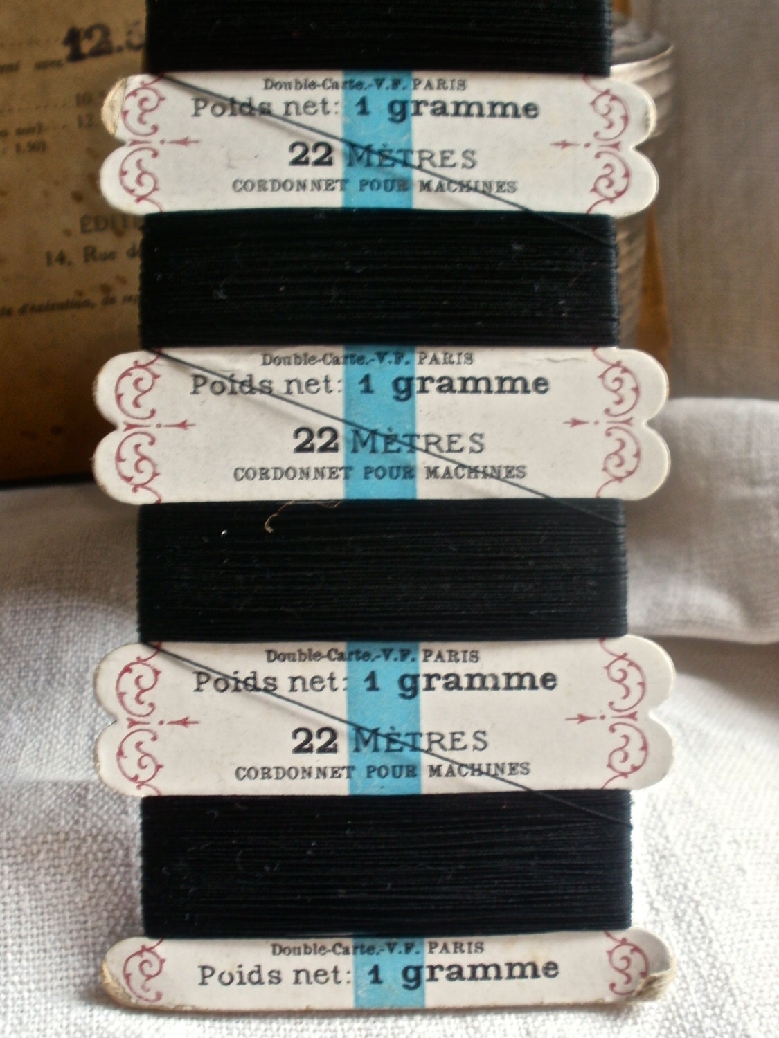 Sewing & embroidery French Silk thread card Old Parisian haberdashery black Silk collectable