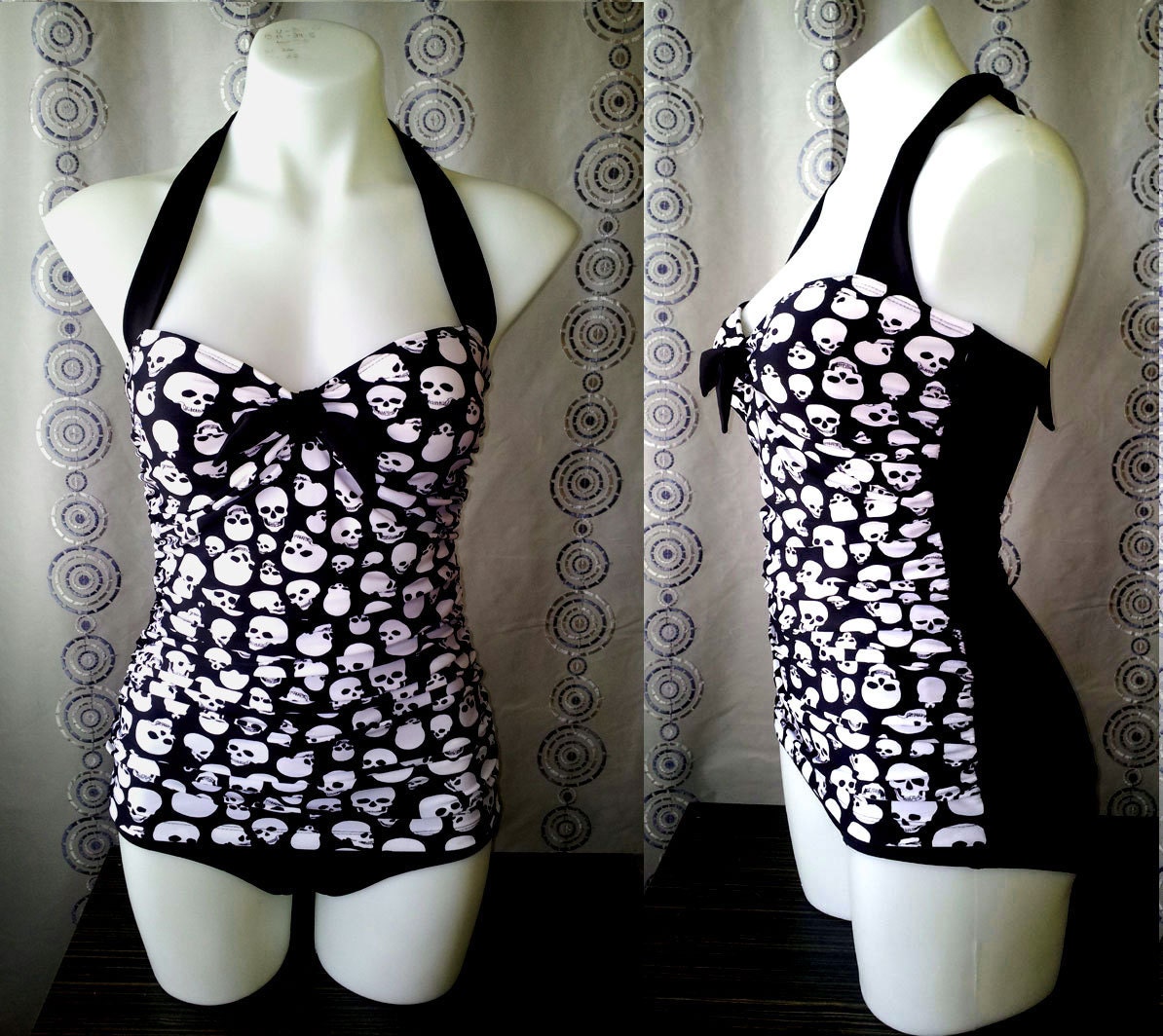 Ruched Skull Tankini & Boy cut bottoms