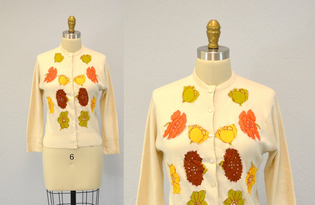 Vintage cashmere sweater / 1950s ivory cardigan / floral applique rhinestones